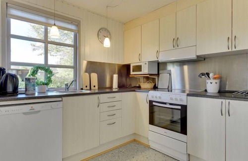 Vikær Strand House | "Haralda" - 300m from the sea by Interhome