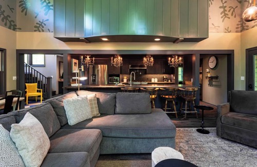 Harbert House | Harbert Home & Guest House-just steps to the beach!