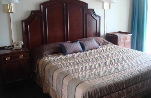Newport Hotel | Harbor Base Inn