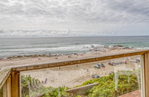 Lincoln City Villa | Harbor House