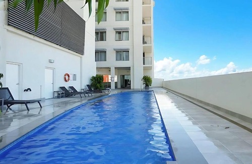Darwin City Centre Apartment | Harbour Hush - Poolside Central Base near Waterfront