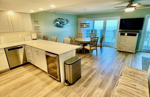 Ocean City Resort | Harbour Island Luxury Waterfront Condo Sunset View-Pool-Marina-Beach-Boardwalk