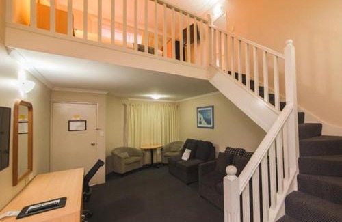Gladstone Hotel | Harbour Sails Motor Inn