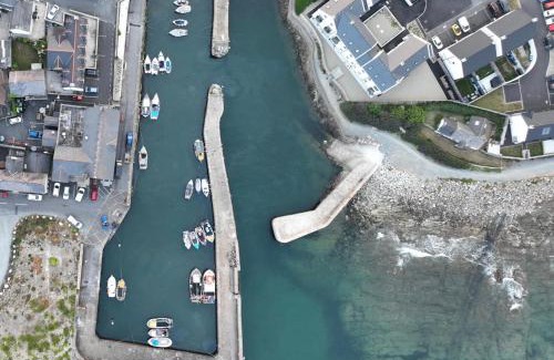 Annalong Apartment | Harbour view apartment