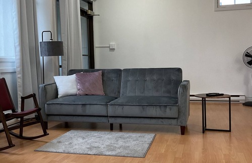 Pubnico House | Harbour view home in West Pubnico. Quiet neighbourhood, great place to relax.