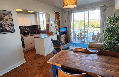 Sydney Apartment | Harbourfront Bliss - 2 bedrooms, Parking, Harbour Views