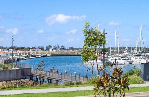 Shell Cove Apartment | Harbourside Delight - Waterfront Oasis