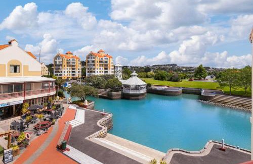 Gulf Harbour Apartment | Harbourside Haven - Whangaparāoa Studio Apartment