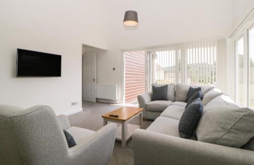 Heligan House | Harcombe House Bungalow 9