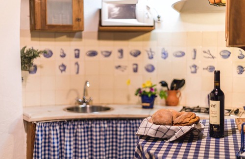 Labrugeira Cottage | Hare's Mill - Traditional WindMill