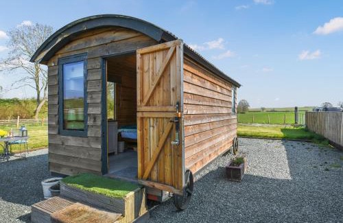 Ellesmere House | Hare's Rest