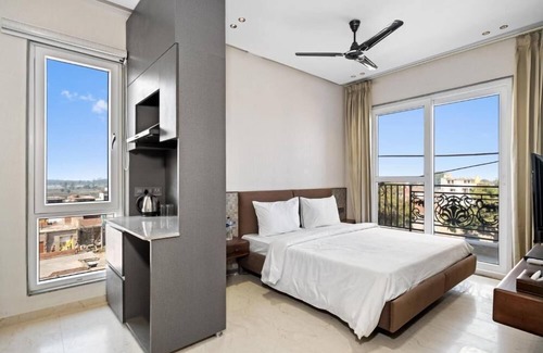 Ayodhya Hotel | Hari Om Residency