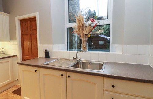 Reeth House | HARKER VIEW COTTAGE, pet friendly, character holiday cottage in Reeth