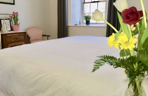 Rideau Lakes Bed & Breakfast | Harlem Stonegate B&B