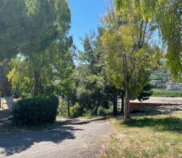 Mbrostar-Urë House | Harmonia Guest House