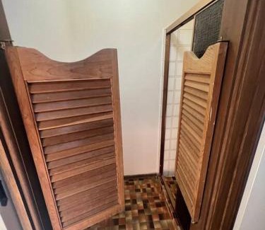 Heathcote Junction Apartment | Harmonious One Bedroom Cabin