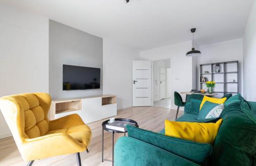 Katowice Apartment | Harmony Apartment Ceglana - FREE PARKING - Self check-in