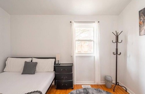 Waterloo House | Harmony Home Near University of Waterloo
