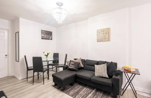 Waterloo House | Harmony Home Near University of Waterloo