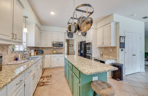 Original Town House | 'Harmony House Texas' in Carrollton: Private Pool!