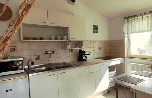 Miskolc-Tapolca Apartment | Harmony of romance and nature for two, in a double bedroom