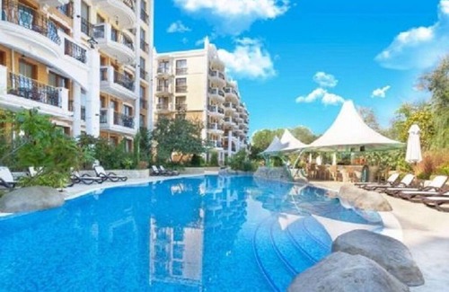Sunny Beach Condo | Harmony Suites - Dream Island