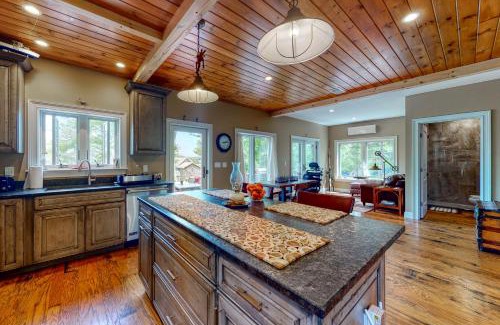 Cundys Harbor House | Harpswell Retreat