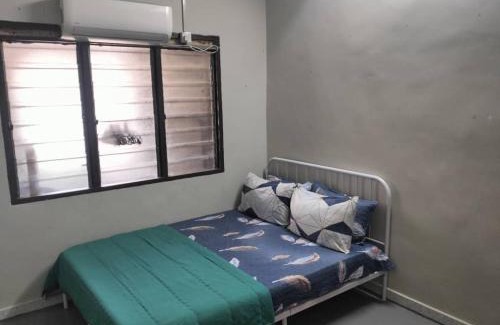 Balok House | Harraz Homestay Gebeng OnlyMuslim