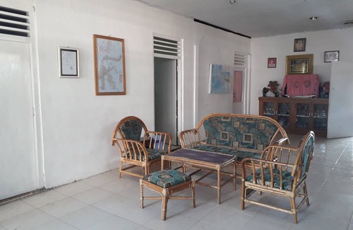 Gorontalo House | Harry & Mimin Homestay. A homestay in the heart of Gorontalo City