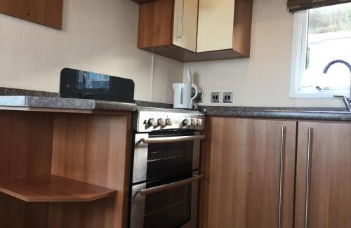 Westleigh House | 'Hartland Caravan' with Sea Views