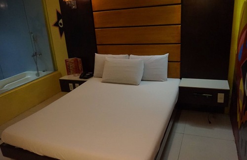 Bago Bantay Hotel | Harts Hotel Quezon City