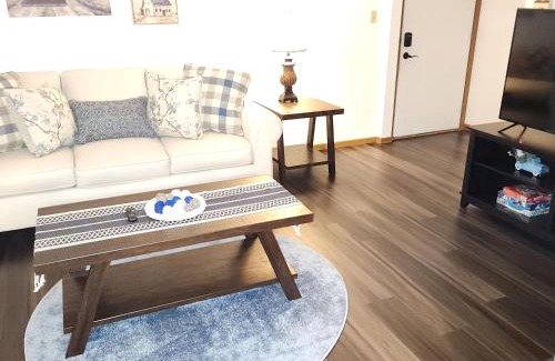 Niagara Falls Apartment | Harvest Haven's Plaza Paradise