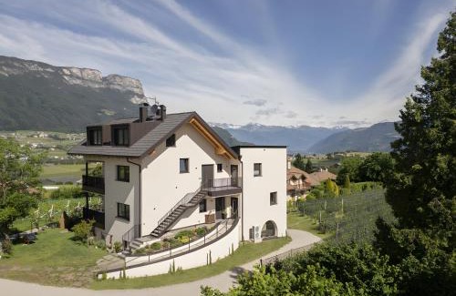 Appiano Sulla Strada del Vino Apartment | Haus Auer