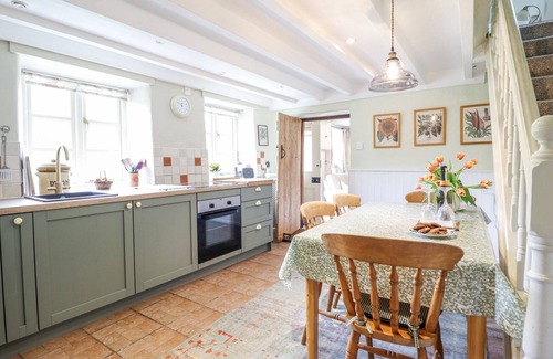 Llangynog Cottage | HAULFRYN, pet friendly, with open fire in Llangynog