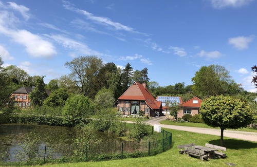 Malente House | Haus an der Au- Familien- und Hundefreundlich, in Ostseenähe