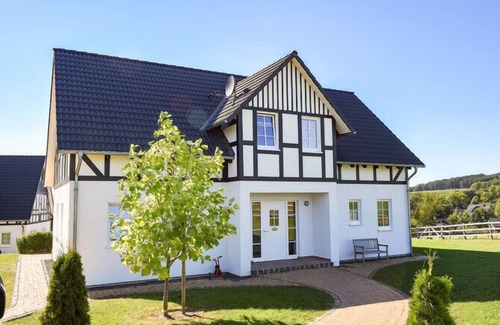 Niederberndorf House | Haus an der Weide - right