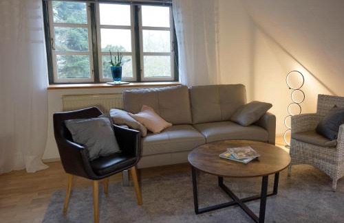 Wrohe Apartment | "Haus auf dem Berg"