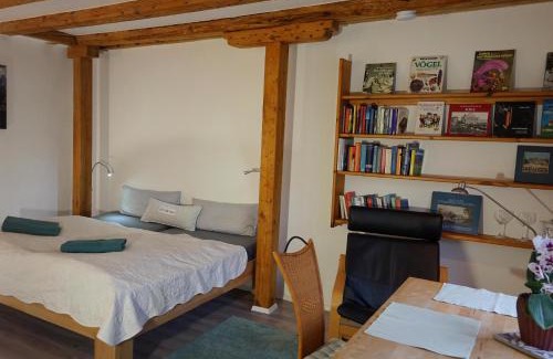 Wrohe Apartment | "Haus auf dem Berg"