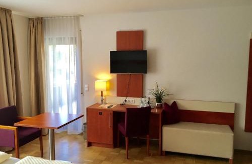 Maichingen Hotel | Haus Mechthild Sindelfingen-Maichingen Self Check-In