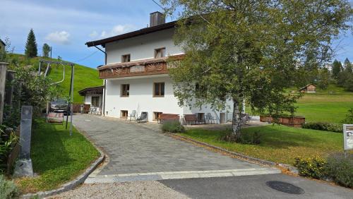 Seefeld in Tirol Apartment | Haus Wiesenruh - Mountain view