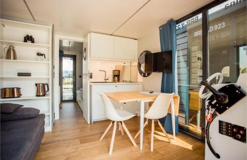 Werder Boat Rental | Hausboot Celina
