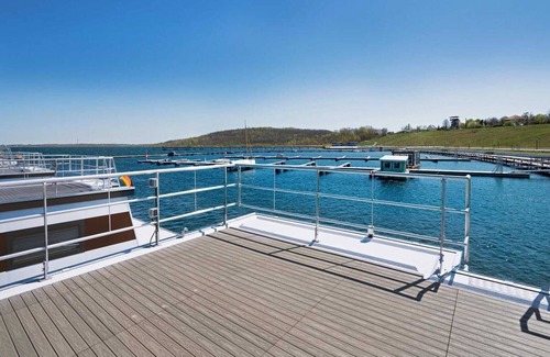 Braunsbedra Boat Rental | Hausboot Junior am Geiseltalsee, Braunsbreda