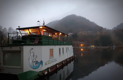 Kirchberg ob der Donau Boat Rental | Hausboot MS Donautal