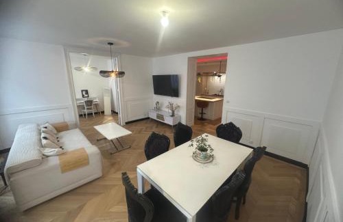 Bayonne Apartment | Haussmannien à la Cathédrale de Bayonne