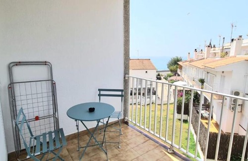 Sant Pol De Mar Apartment | Hauzify I Apartaments Can Pi