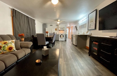 Lake Havasu City House | Havasu Sunflower Orange 2 bedroom, closest to the London Bridge