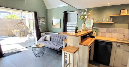 Noordwijk House | Have a nice stay! - Trendy Vakantiehuis Carpe Diem met eigen tuin
