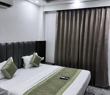 Paharganj Bed & Breakfast | Haveliya Homes- Just 1 minute from Railway Station and Connaught place