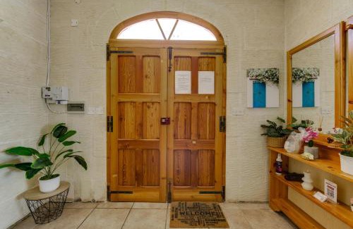 Zebbug House | Haven Farmhouse with Private Pool and Sea Views