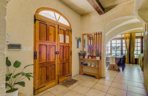 Zebbug House | Haven Farmhouse with Private Pool and Sea Views